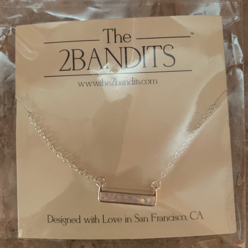 The 2BANDITS Necklace